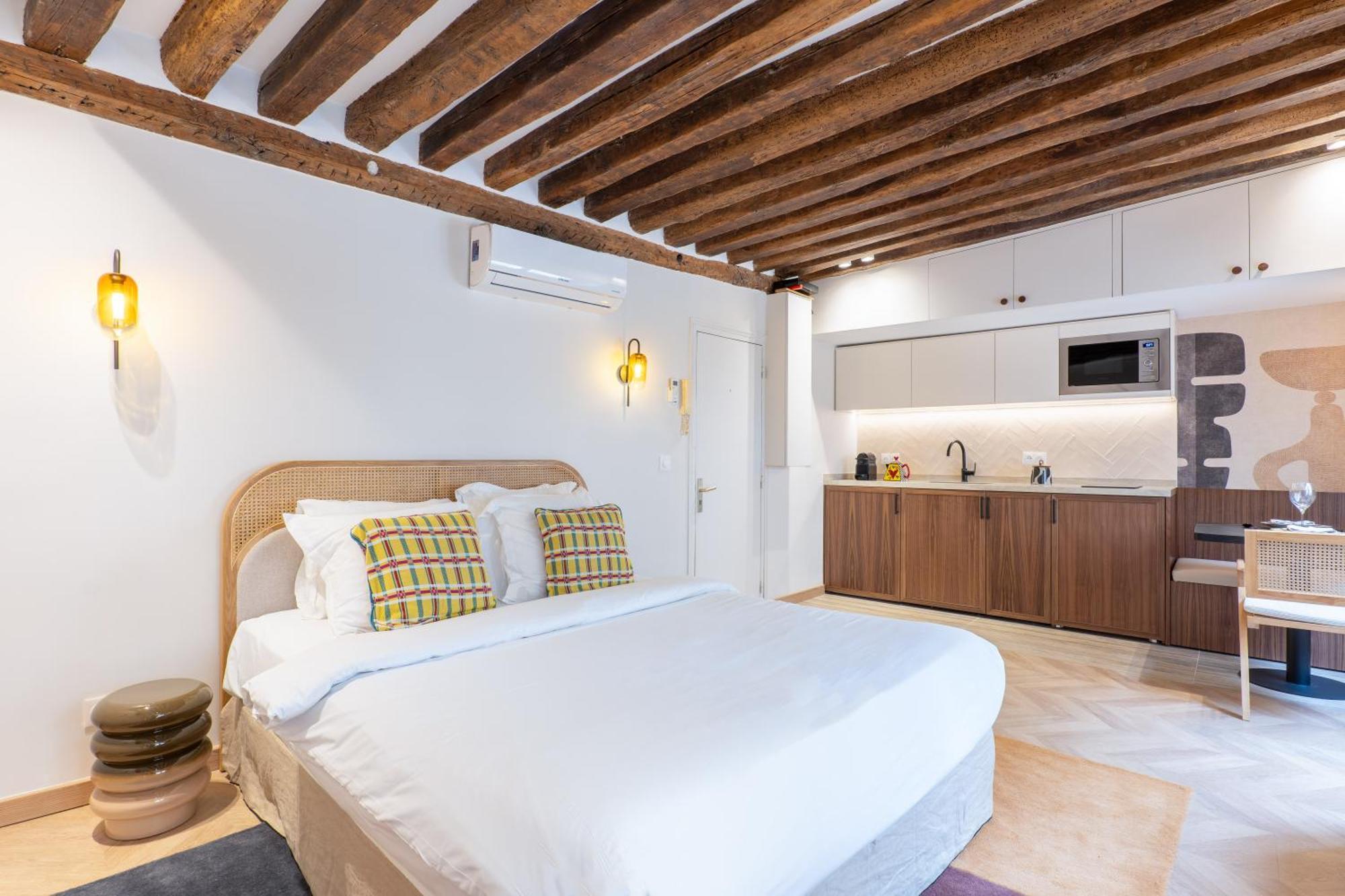 Holidaysinparis - Bourg Tibourg * Parigi